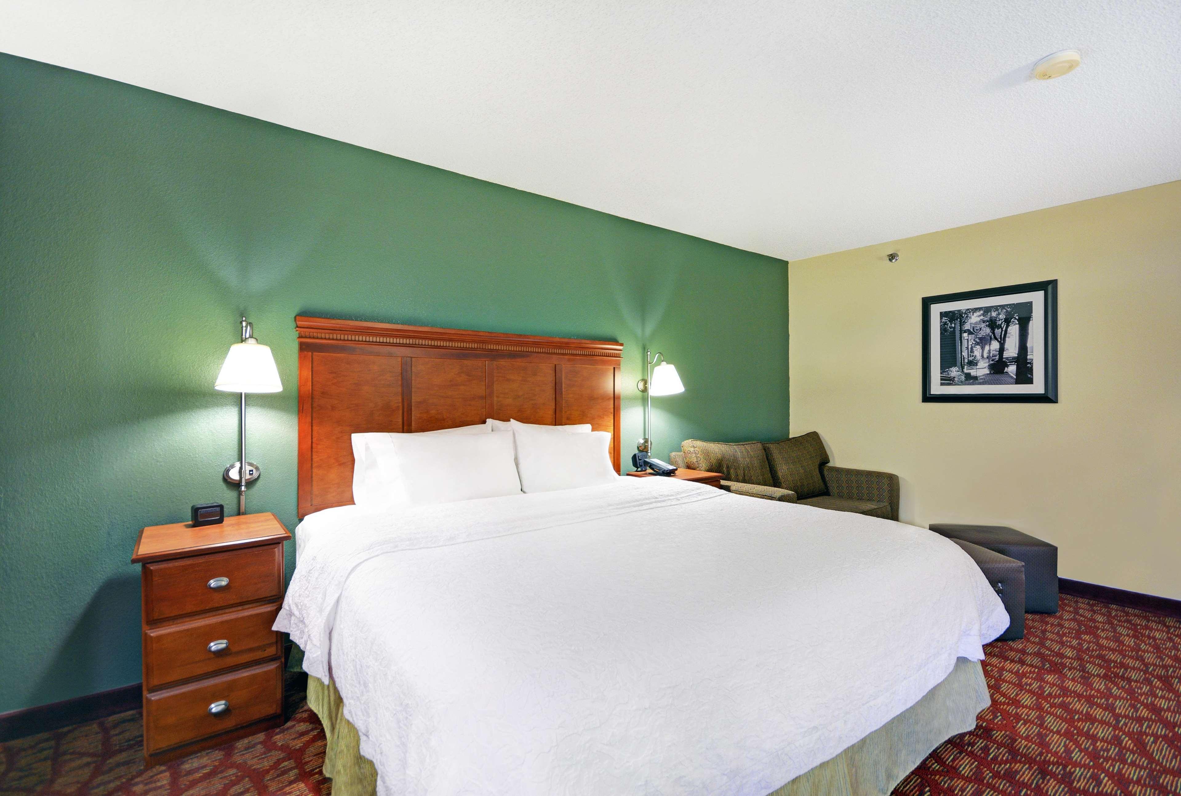 Hampton Inn Athens Exterior photo