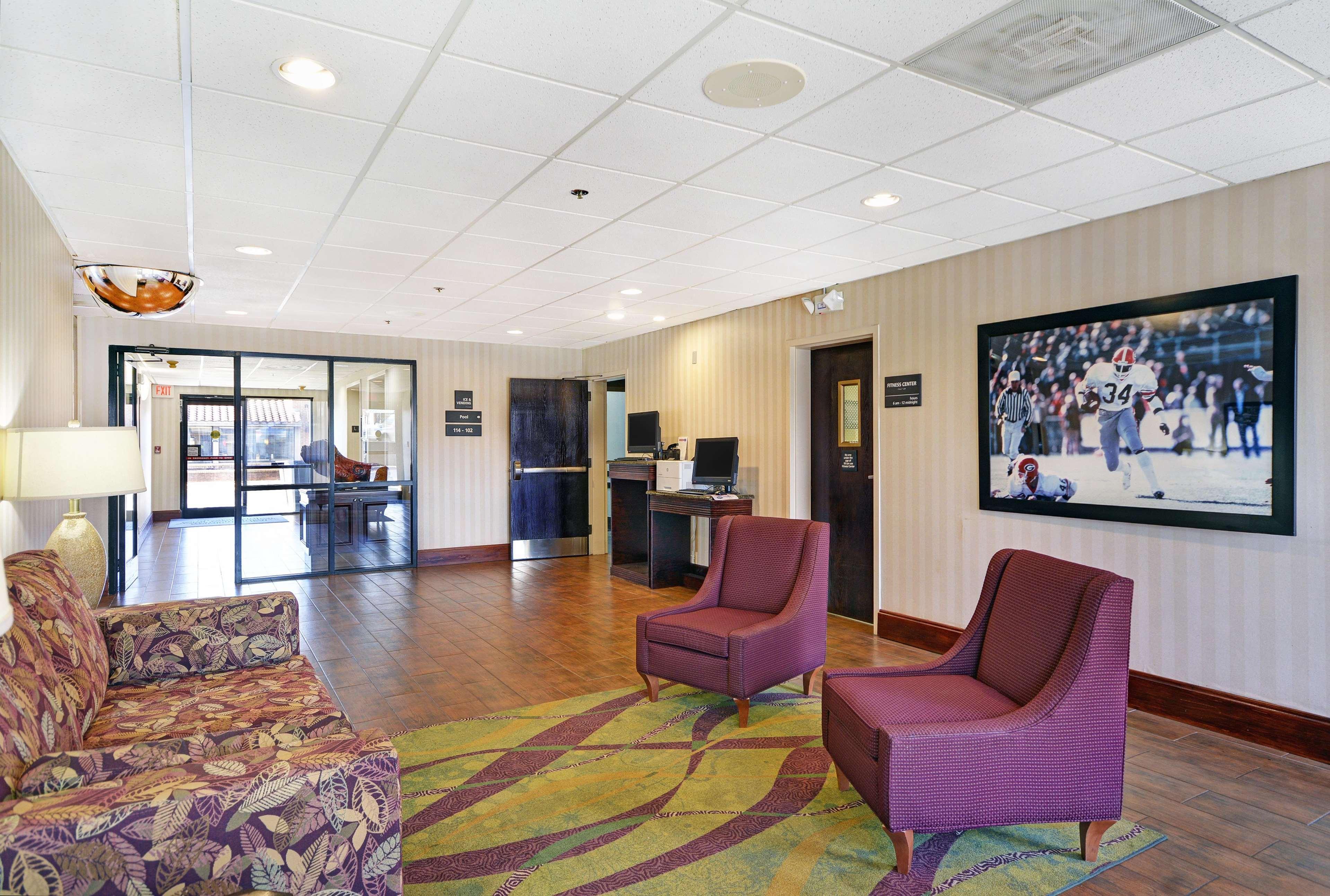 Hampton Inn Athens Exterior photo