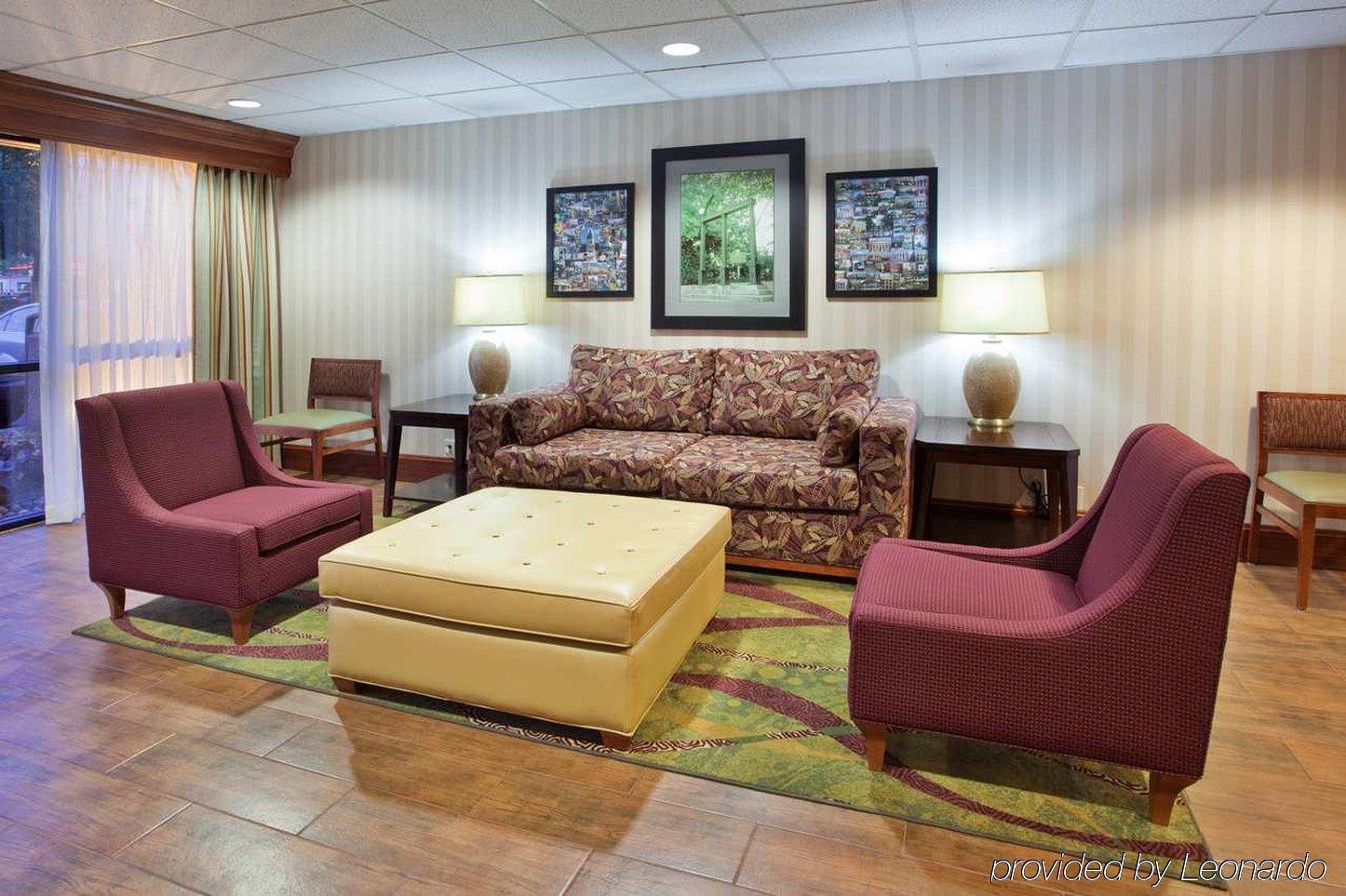 Hampton Inn Athens Exterior photo